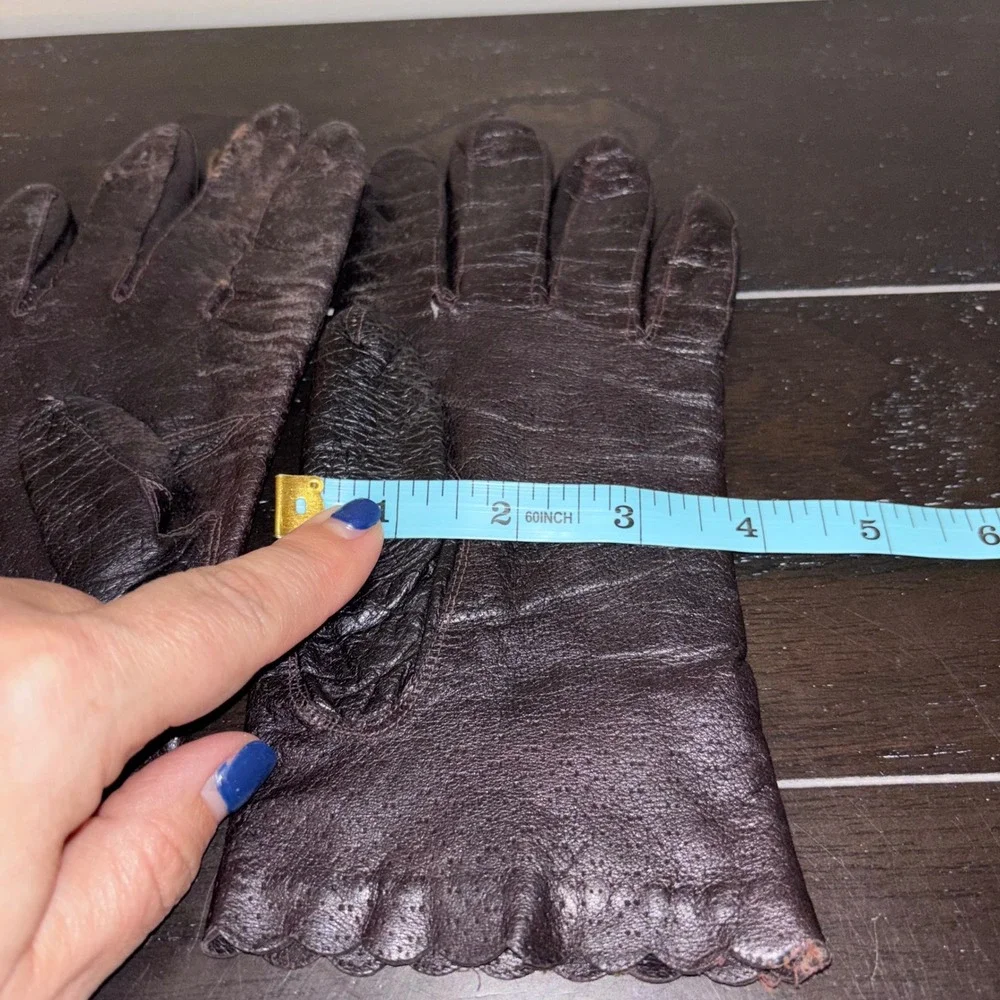 Vintage | Brown Leather Scalloped Edge | Made in‎ Italy | Lined Gloves | Size 7